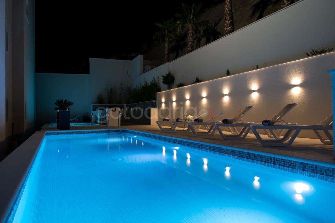 Villa Smaragd - Opal - Luxury Apt With Shared Pool And Private Hot Tub Makarská Exteriér fotografie